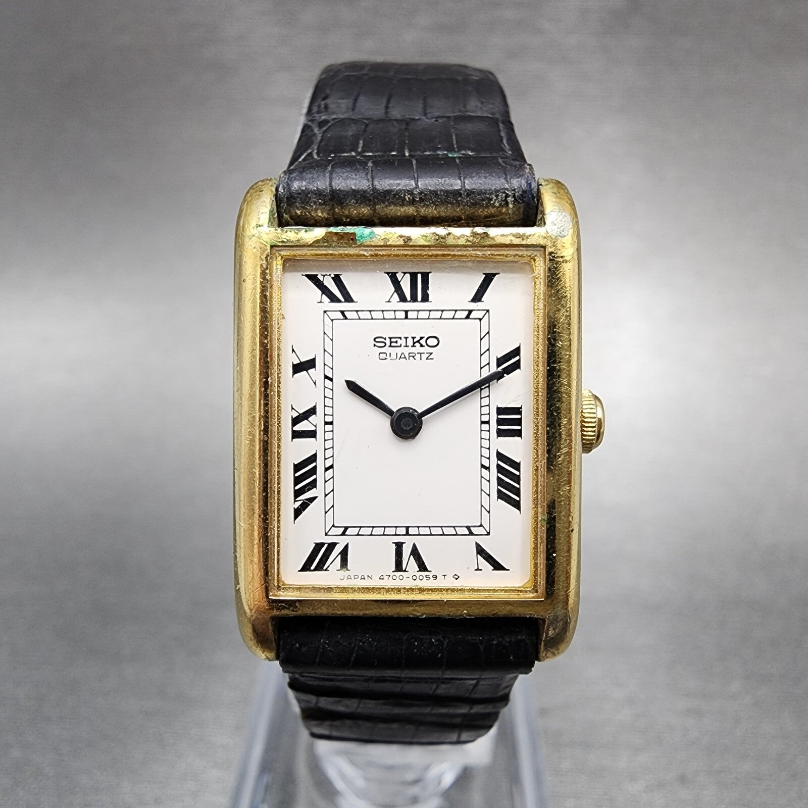 Seiko Tank Watch Women 19mm White Dial Gold Tone Rectangle 47003009 PARTS0