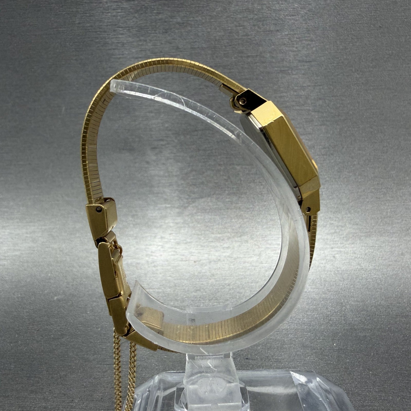 Citizen CQ Watch Women 16mm Cream Dial Gold Tone Octagon 3220-949871 New Batt8