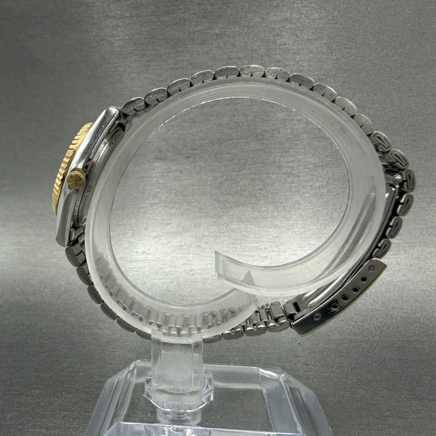 Seiko SQ Watch Women 24mm Gold Dial Two Tone Daydate Round 3E23-0A60 New Batt ST6