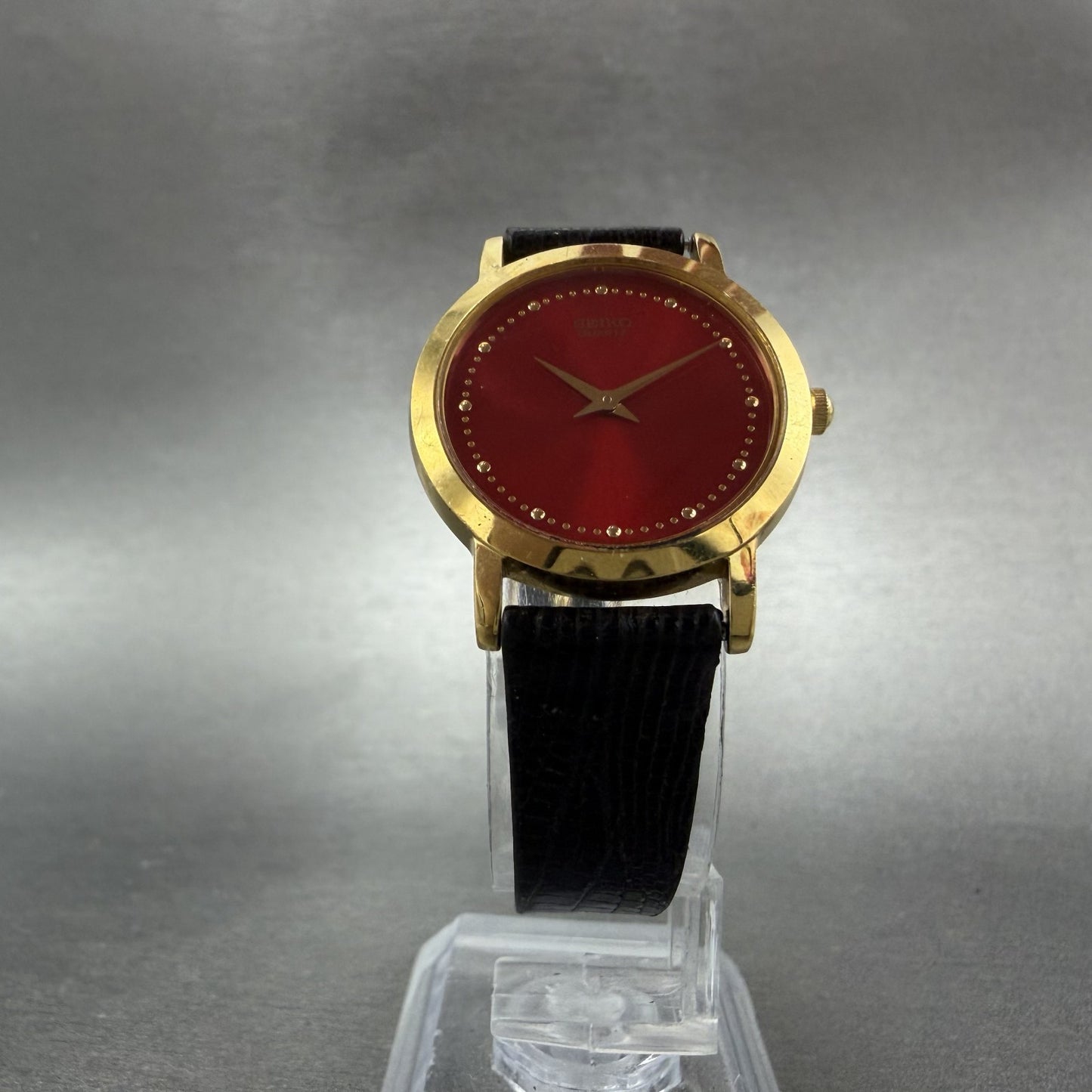 Seiko Watch Women 26mm Red Dial Gold Tone Round 1N00-0A29 New Battery Leather5