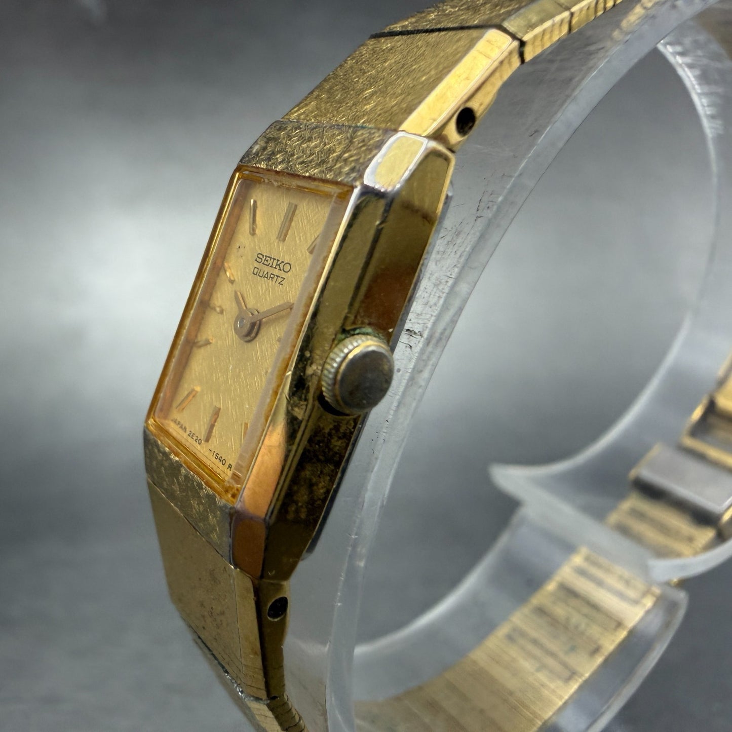 Seiko Tank Watch Women 12mm Champagne Dial Gold Tone 2e20-6259 New Battery JKBK82