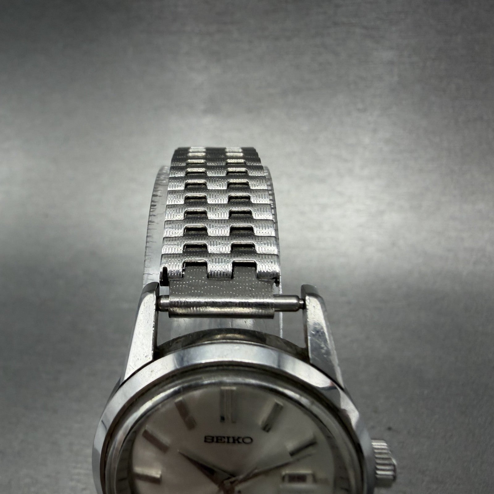 Seiko Watch Women 26mm Silver Dial Silver Tone Date 2118-0230 Manual Runs4