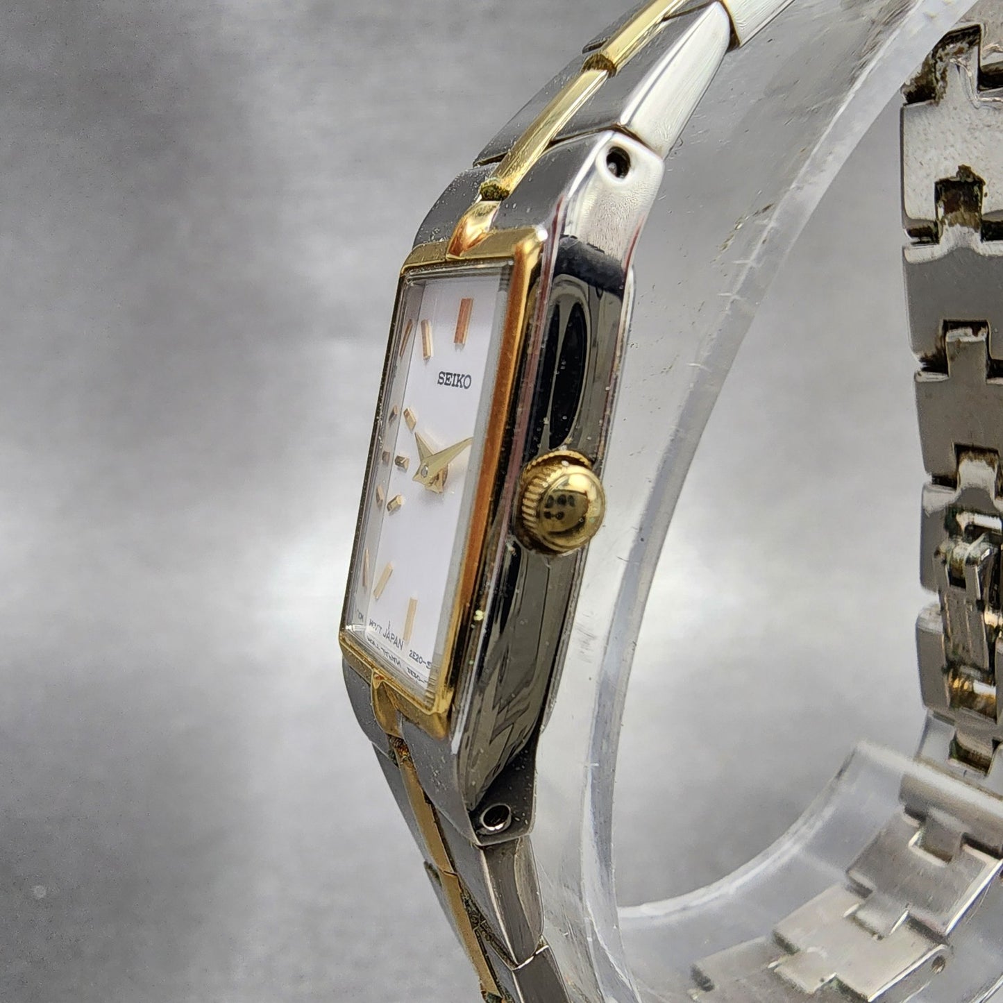 Seiko Tank Watch Women 13mm White Dial two Tone Rectangle 2E200AY0 New Battery2