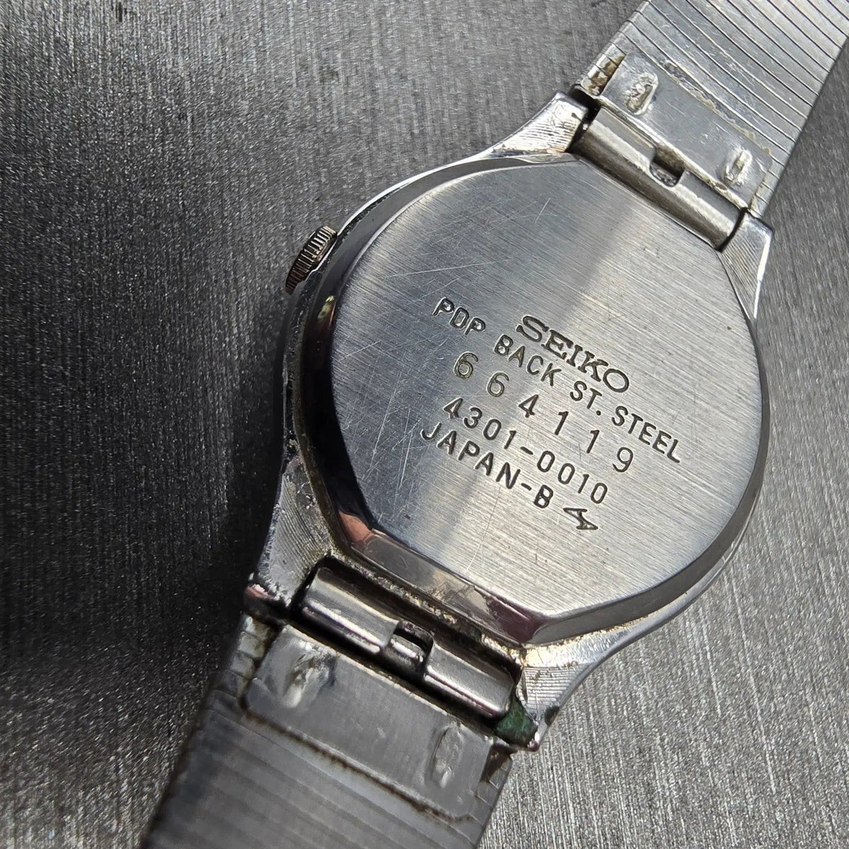 Seiko Watch Women 23mm Silver Dial Silver Tone Round 4301-0010 New Battery10
