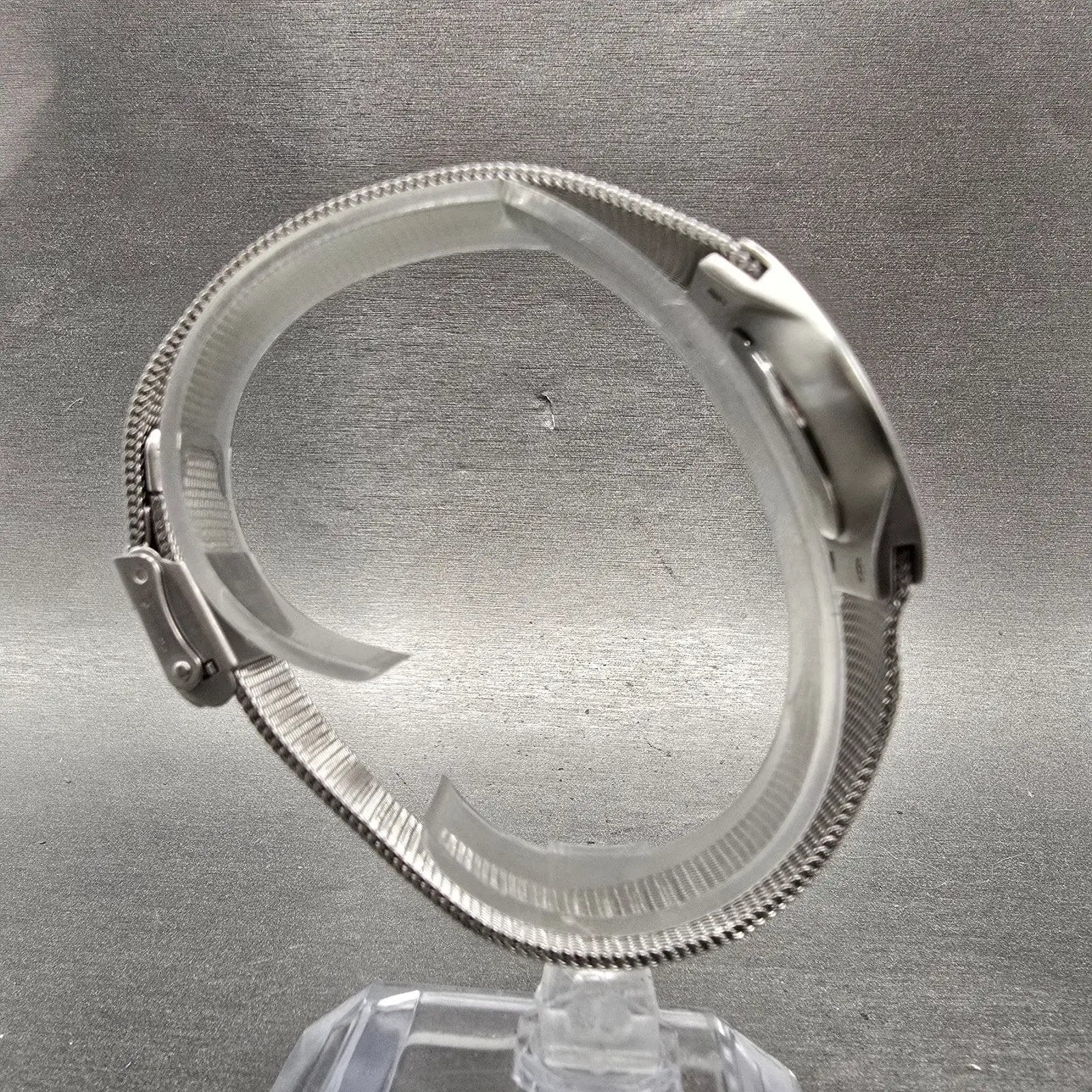 Bering Watch Women 27mm Silver Dial Steel Mesh Band 11927-000 Round New batt8