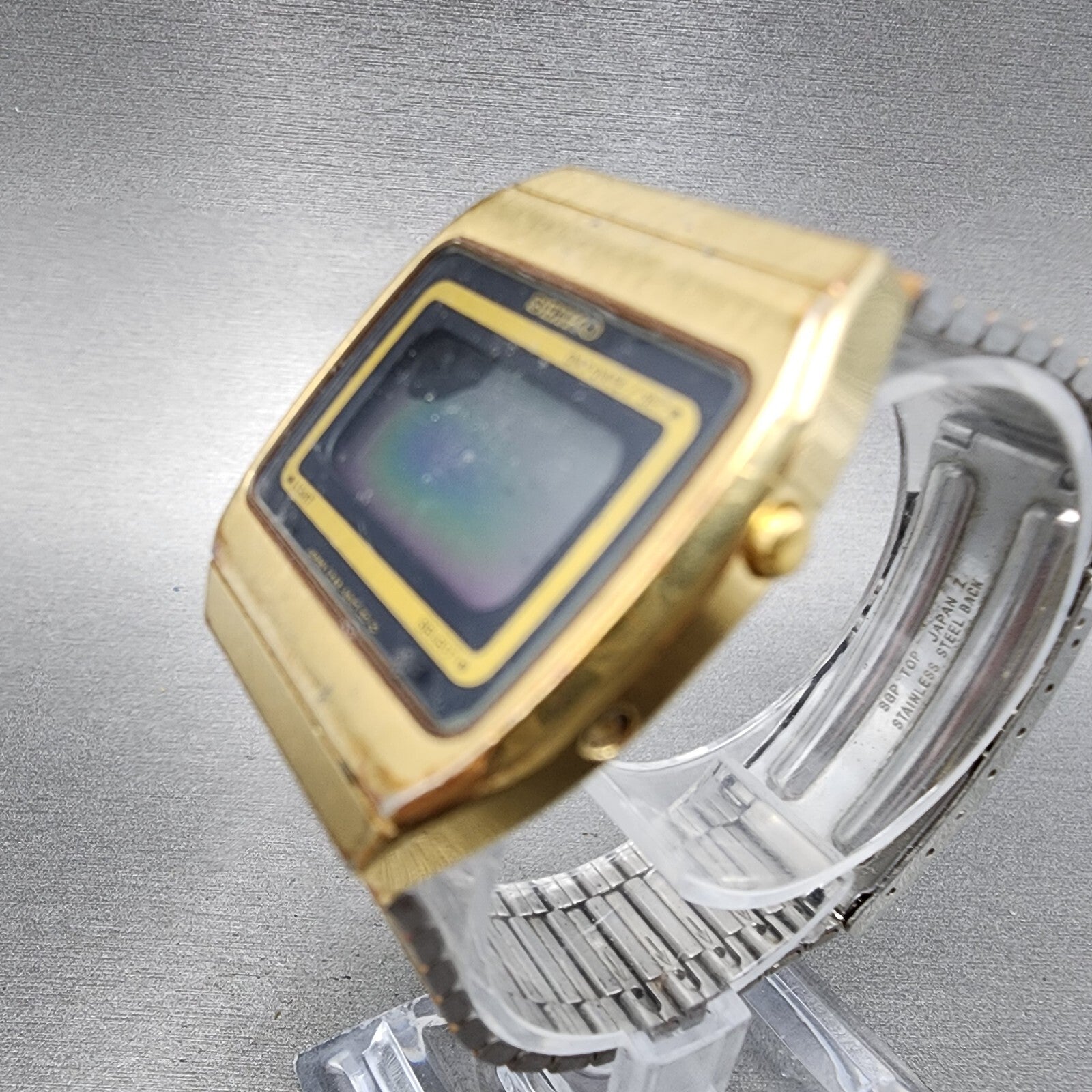 Seiko Digital Watch 34mm Gold Tone Daydate Rectangle F0395010 PARTS3