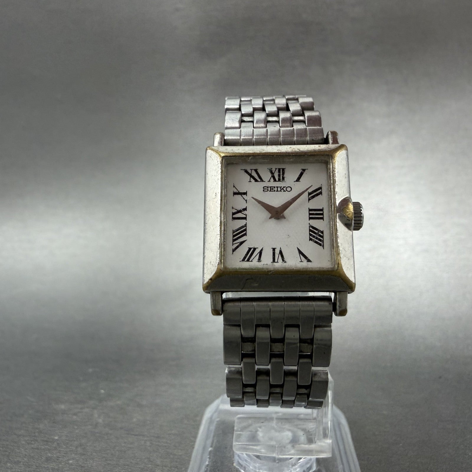 Seiko Tank Watch Women 20mm White Dial Silver Tone Square V400-6530 New Battery5