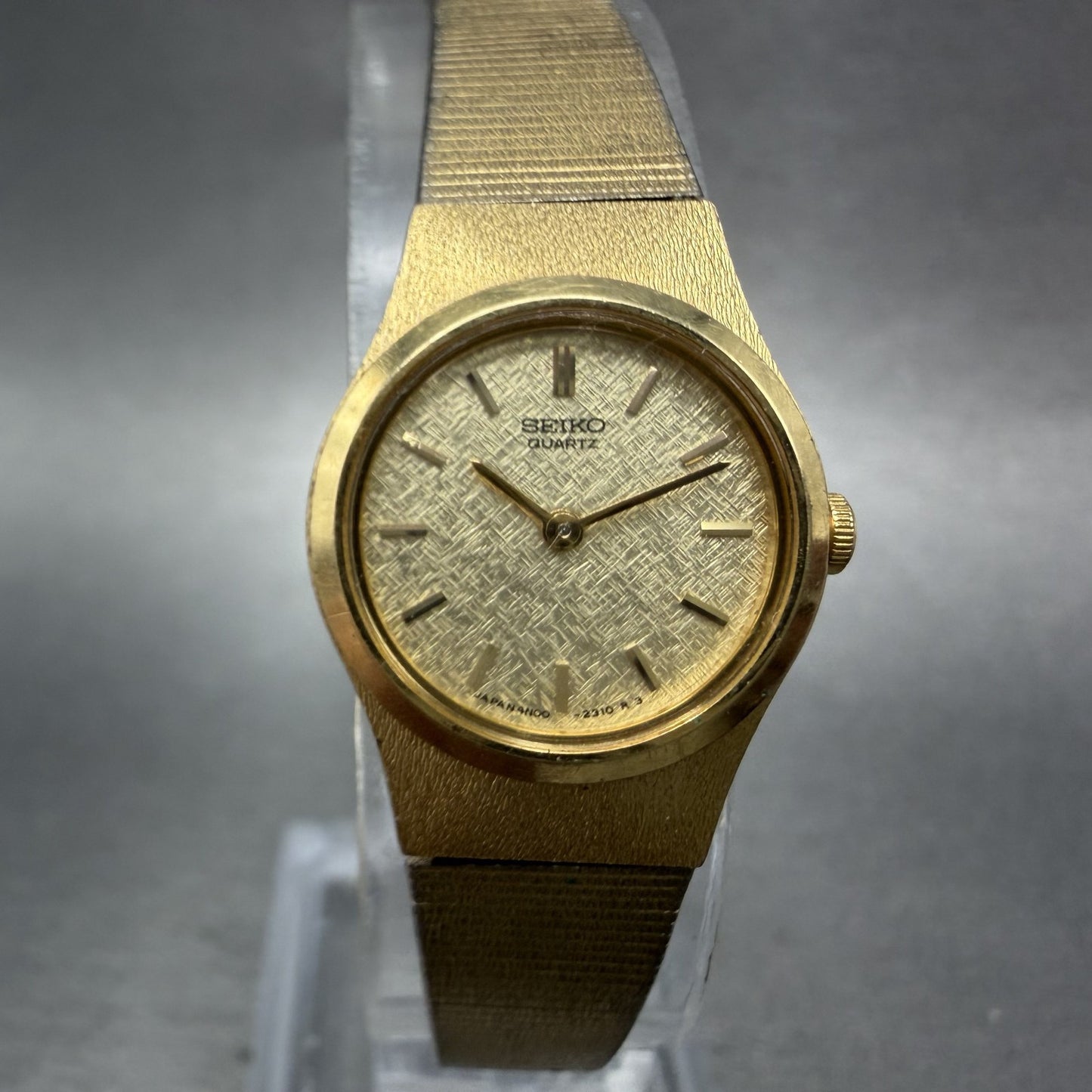 Seiko Watch Women 18mm Champagne Dial Gold Tone Round 4n00-0669 New Battery ABC0