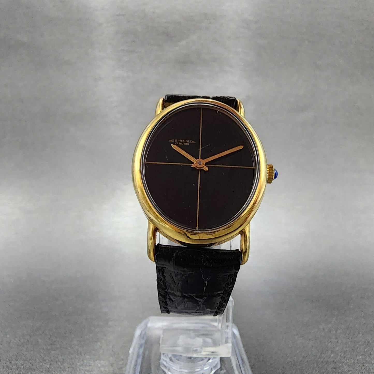 VTG Spazial Watch Women 26mm Black Dial Gold Tone Oval Manual Wind Runs