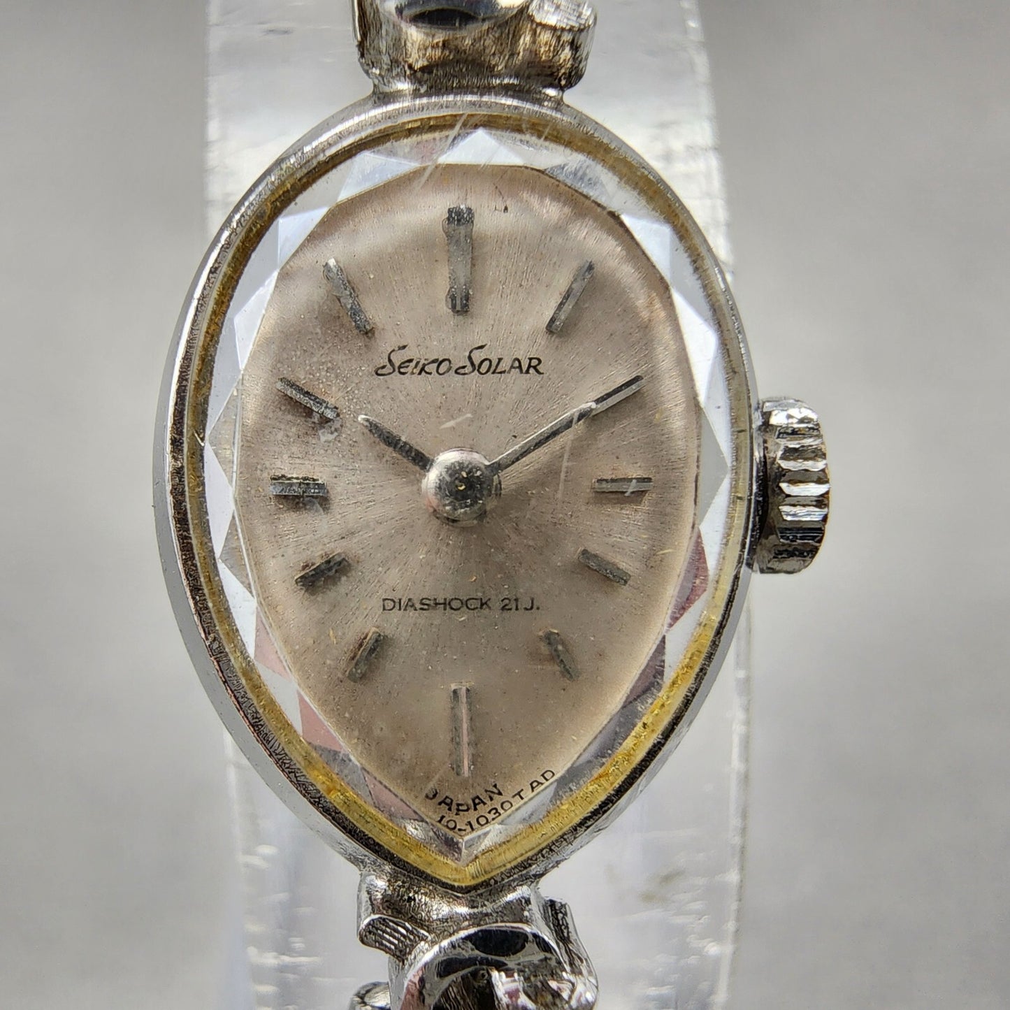 Seiko Solar Watch Women 13mm Silver Dial Silver Tone Manual 107980 Runs1