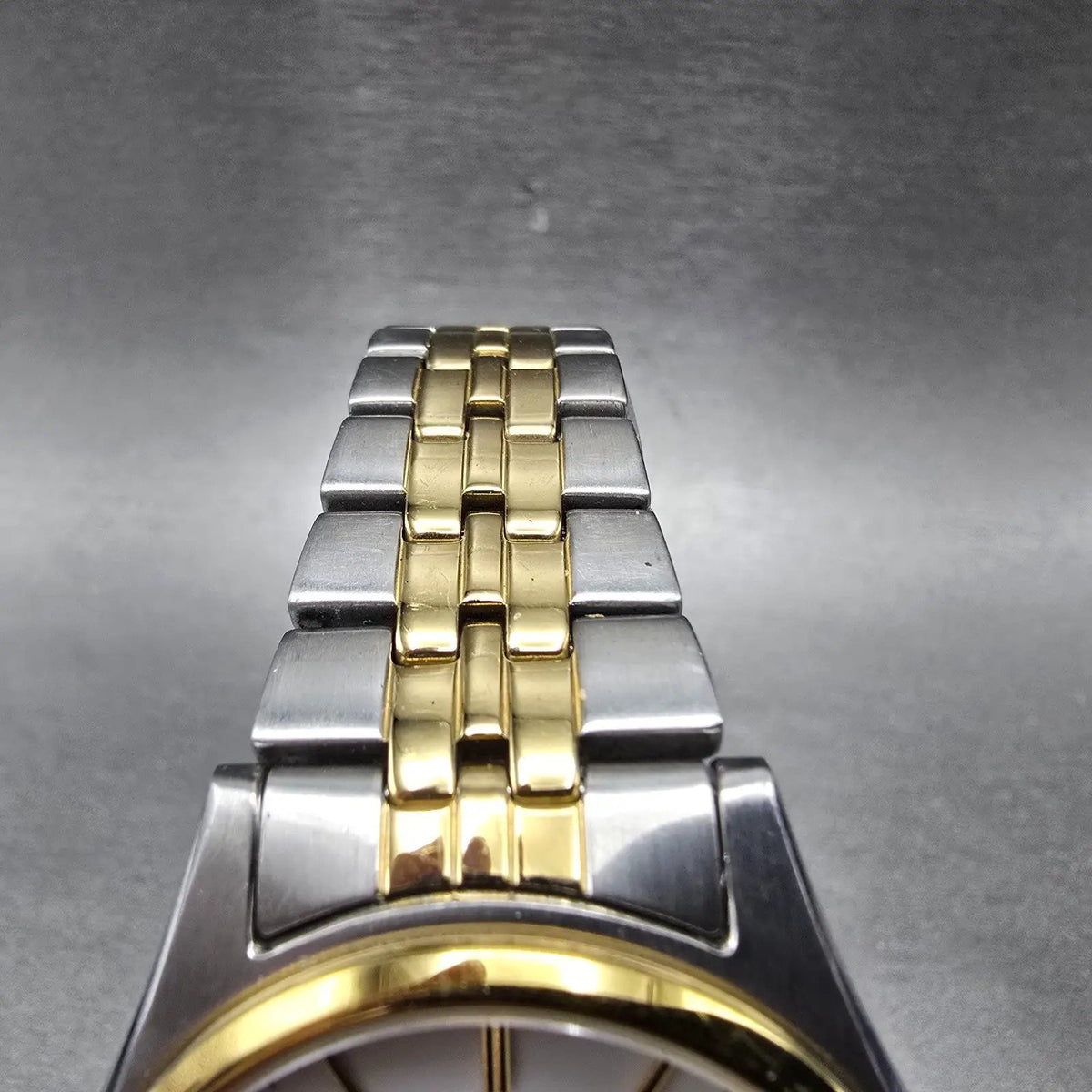Seiko Solar Watch Men 37mm White Dial Two Tone Daydate Round V158-0AA0 Works 234
