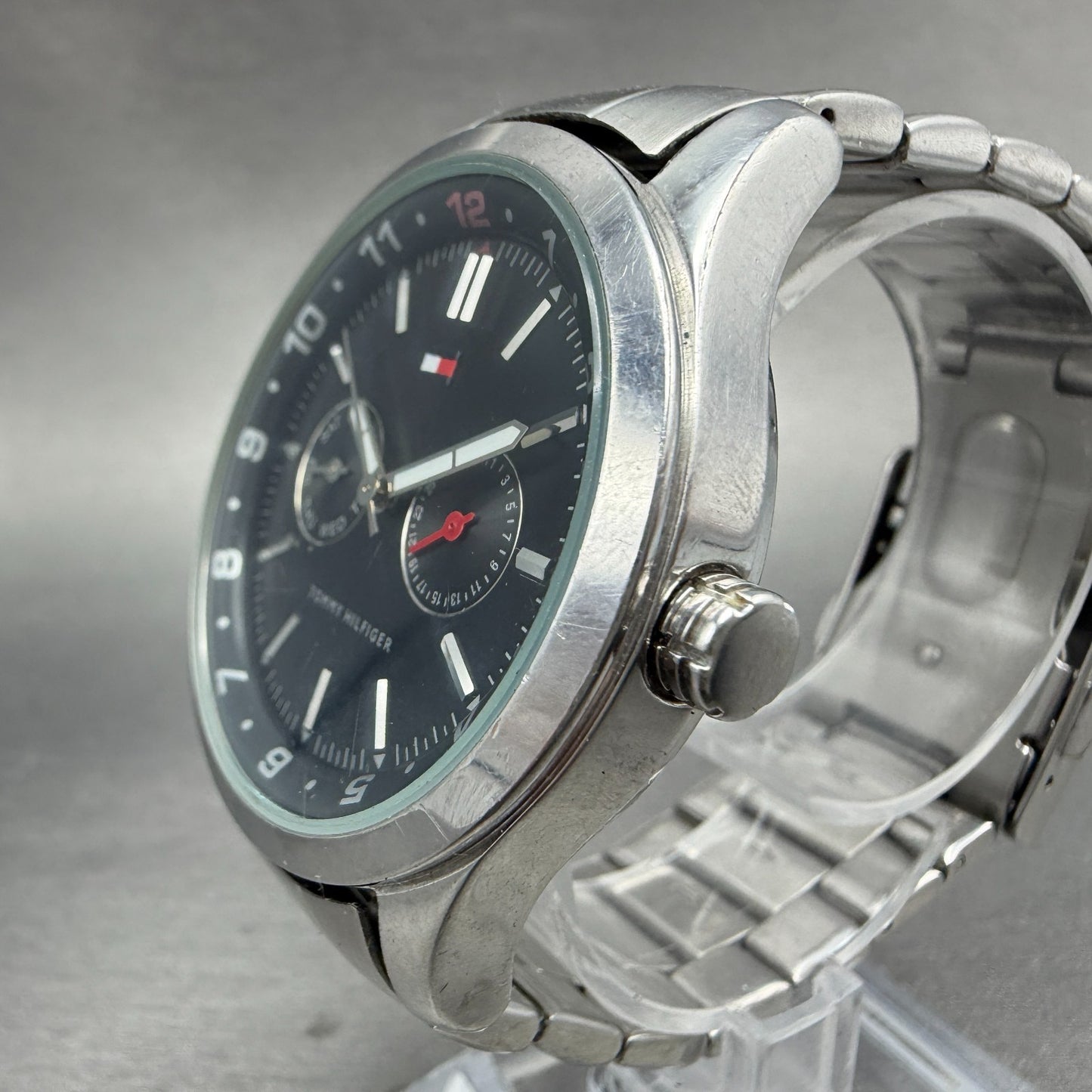Tommy Hilfiger Watch Men 41mm Black Dial Steel Daydate Round T10161 New battery2