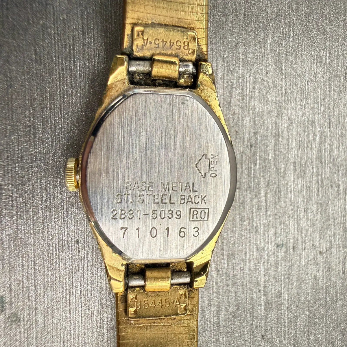 48302428