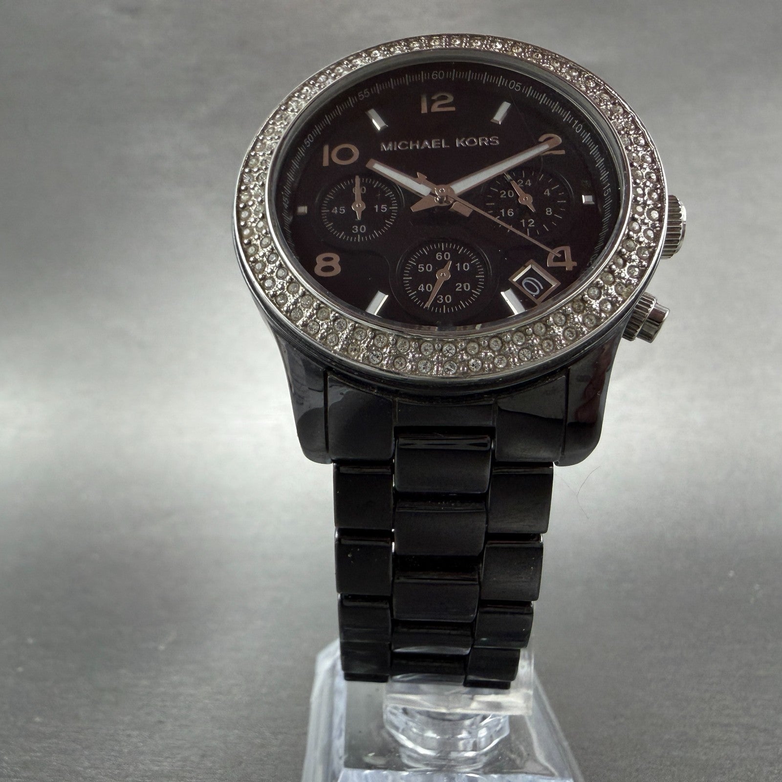 Michael Kors Runway Chrono Watch Women 40mm Black Dial Black Ceramic New Battery5