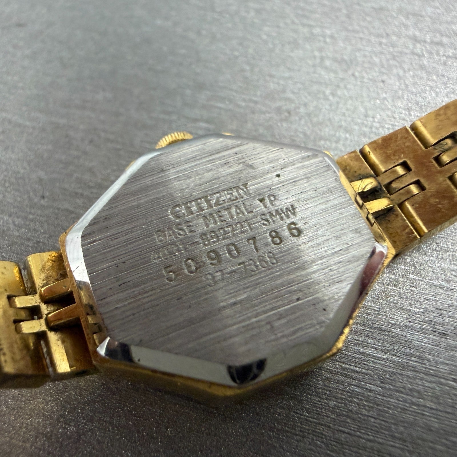 Citizen CQ Watch Women 19mm Champagne Dial Gold Tone 4031-892721 New Battery9