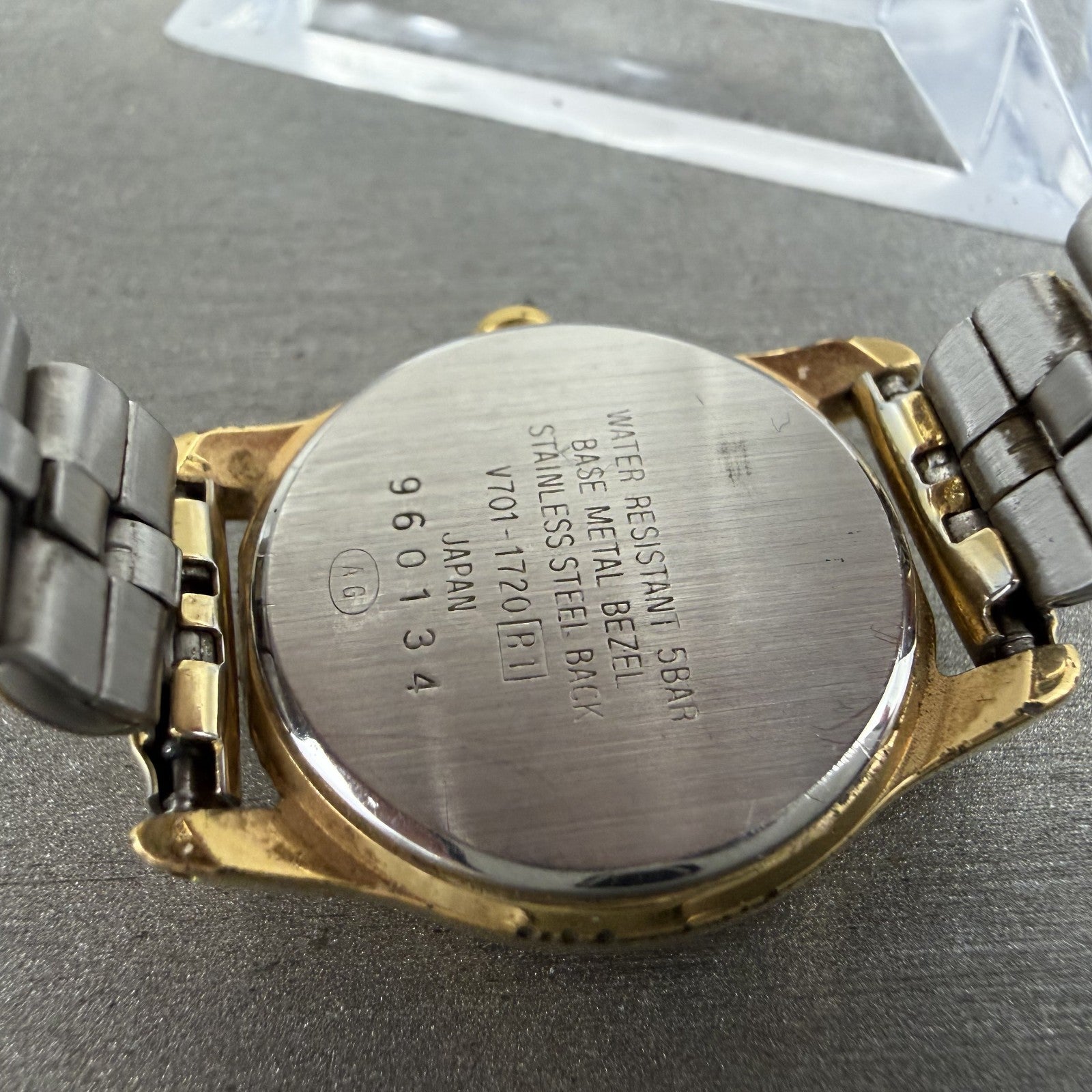 Seiko Alba Success Watch Women 25mm  White Dial Gold Tone V7011720 New Battery9