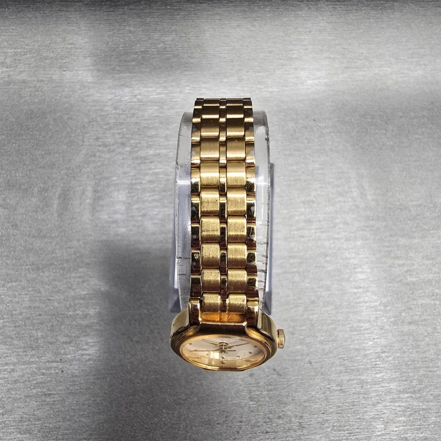 Seiko SX Watch Women 19mm Champagne Dial Gold Tone Round V401-0091 New Battery G4