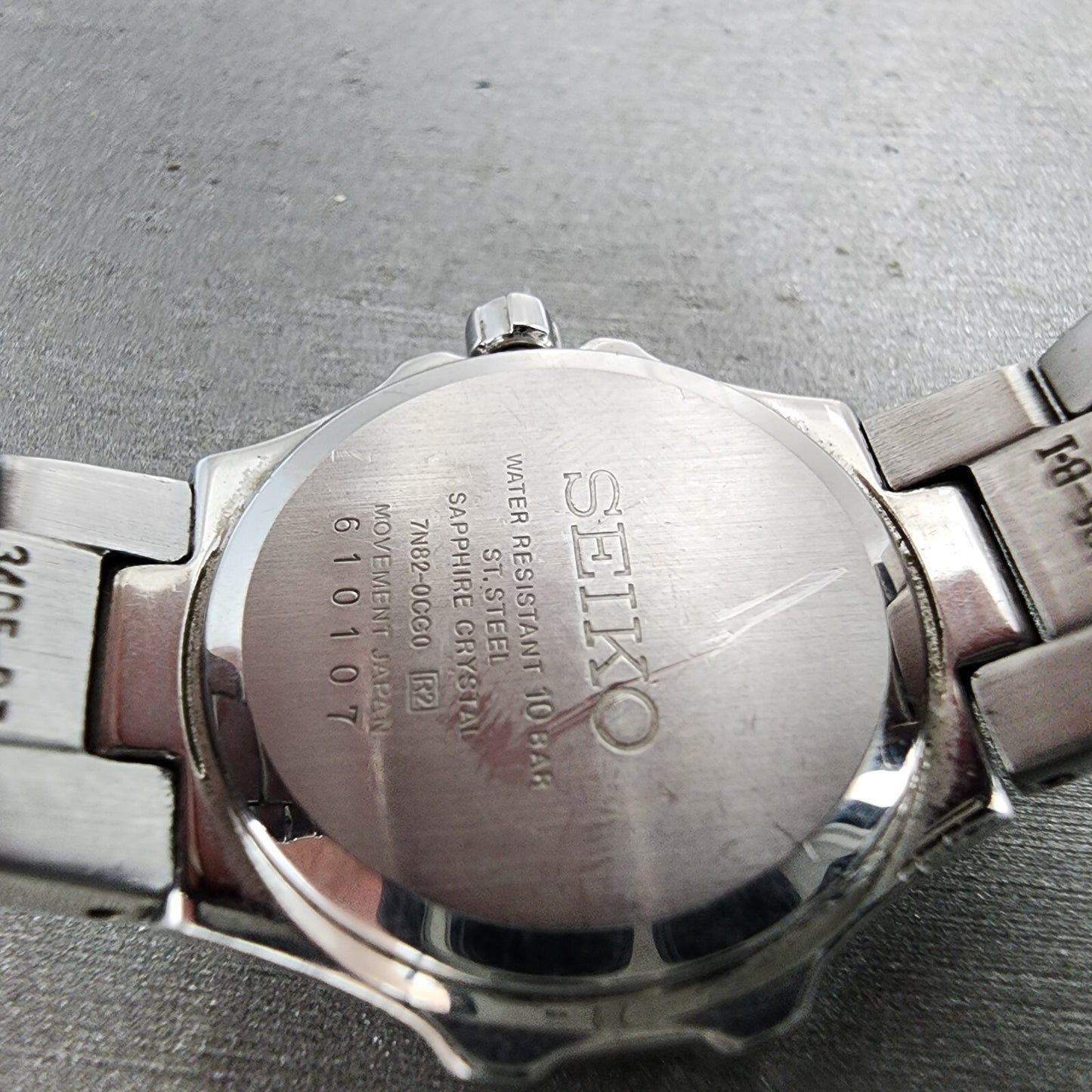 Seiko Watch Women 27mm MOP Dial Steel Date Round Diamonds 7n820CG0 New Battery9