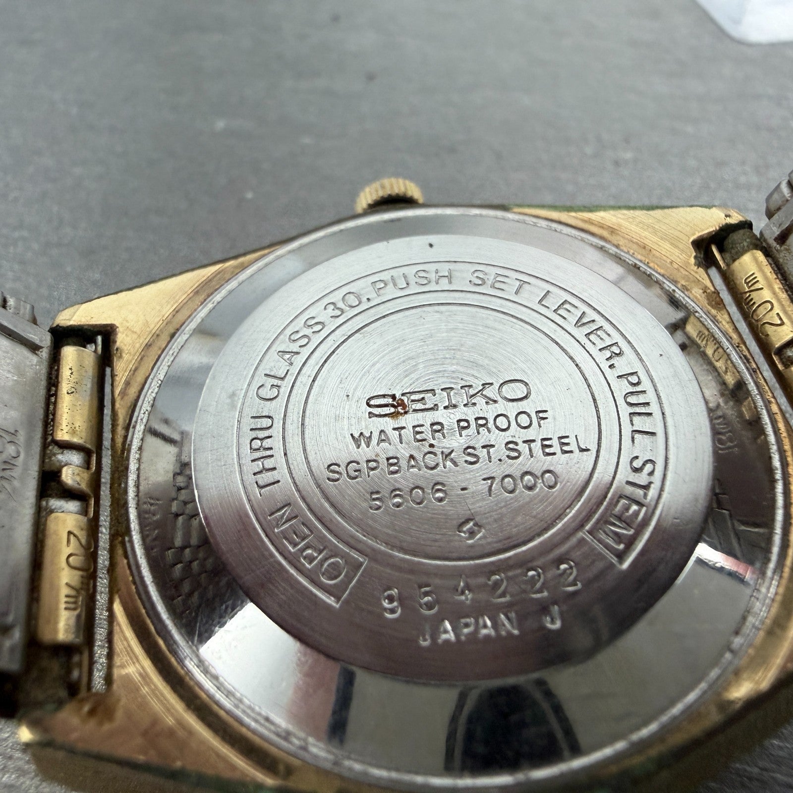 Seiko Lordmatic Watch Men 36mm Silver Dial Gold Tone Daydate 5606-7000 Runs VTG9