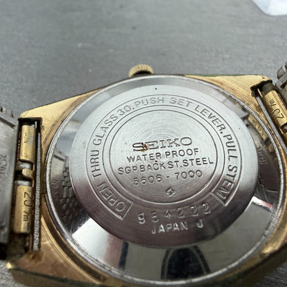 Seiko Lordmatic Watch Men 36mm Silver Dial Gold Tone Daydate 5606-7000 Runs VTG9