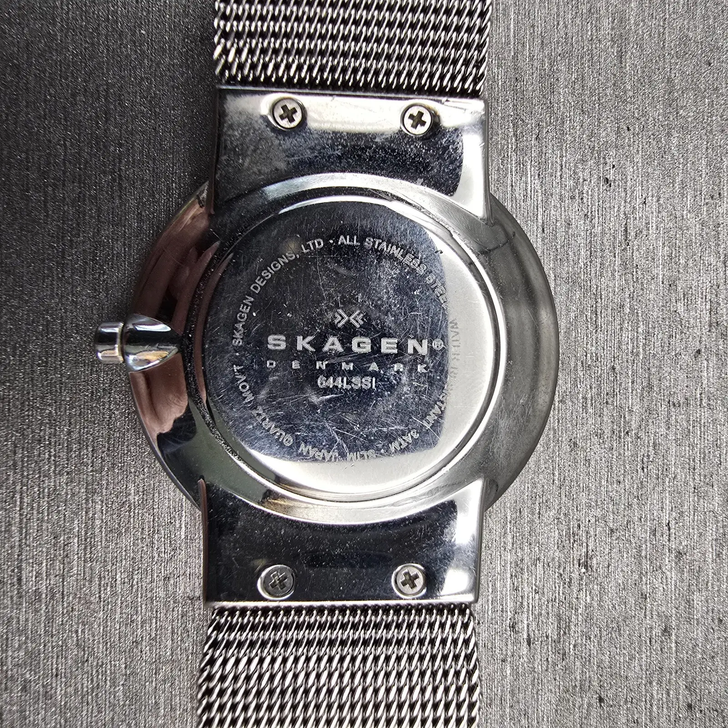 Skagen Watch Women 32mm MOP Dial Silver Tone Gemmed Round 644LSS1 New Battery10