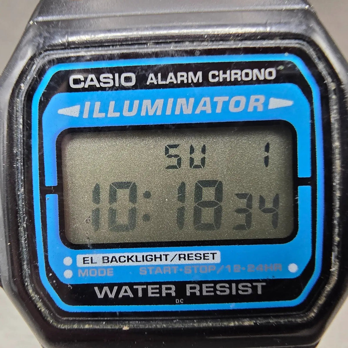 Casio F-105 Watch Men 36mm Blue Black Alarm Chronograph Octagon New Battery1