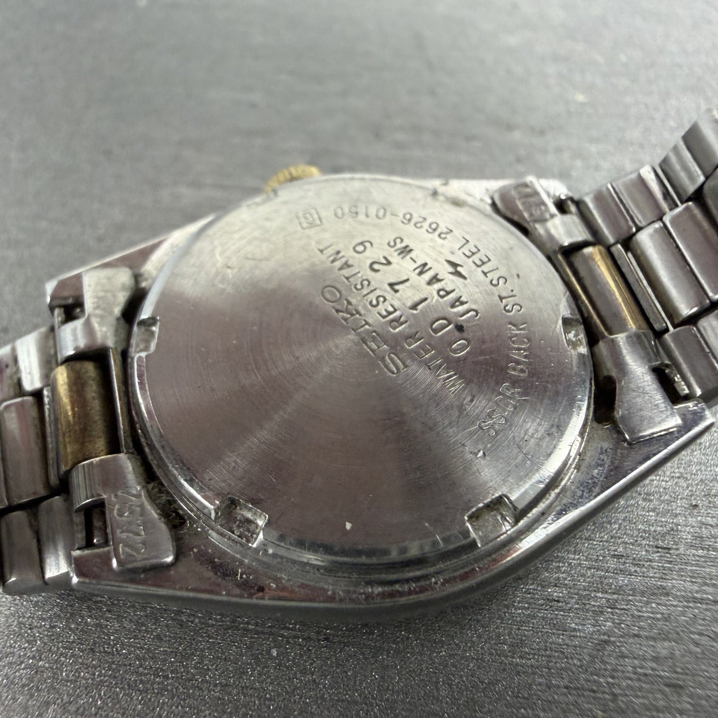 Seiko SQ Watch Women 25mm White Dial Two Tone Daydate 2626-0159 READ New Battery9