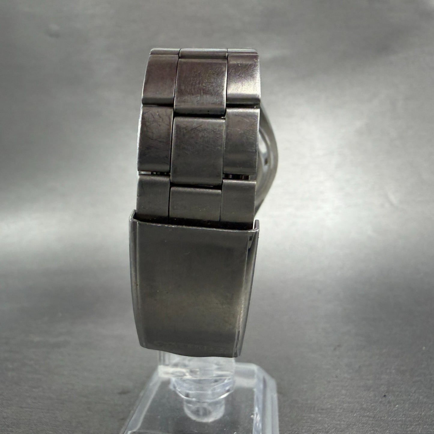 Seiko 5 Automatic Watch Men 37mm Black Dial Silver Tone Daydate 7S26-0440 Runs6