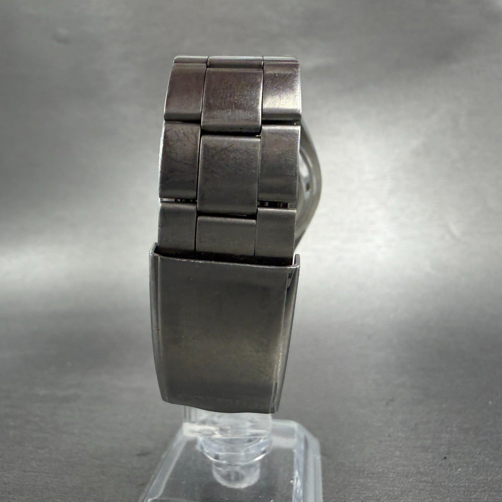 Seiko 5 Automatic Watch Men 37mm Black Dial Silver Tone Daydate 7S26-0440 Runs6