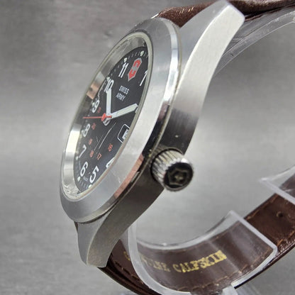 Victorinox Swiss Army Garrison Watch Women 34mm Black Dial Steel Date New Batt N2