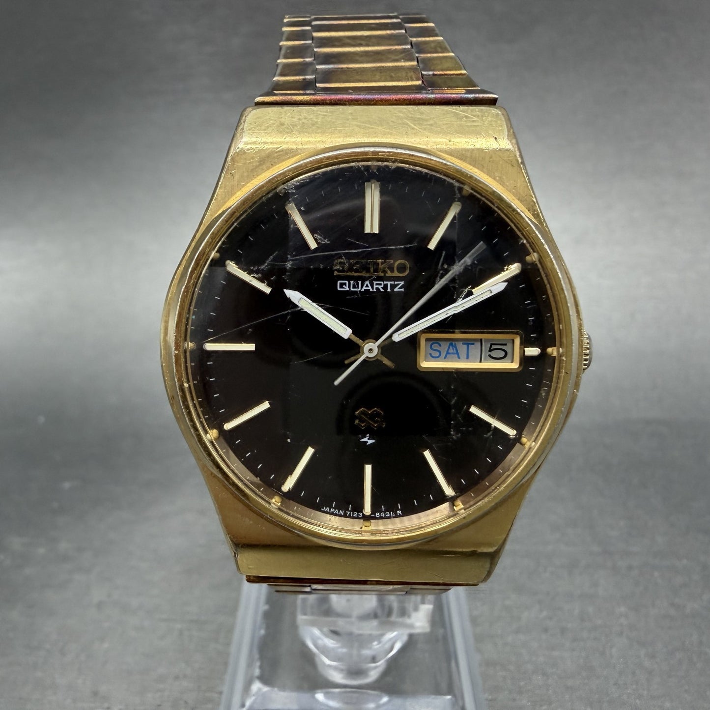 Seiko SQ Watch Men 35mm Brown Dial Gold Tone Daydate Round 7123-8339 NewBat RAED0