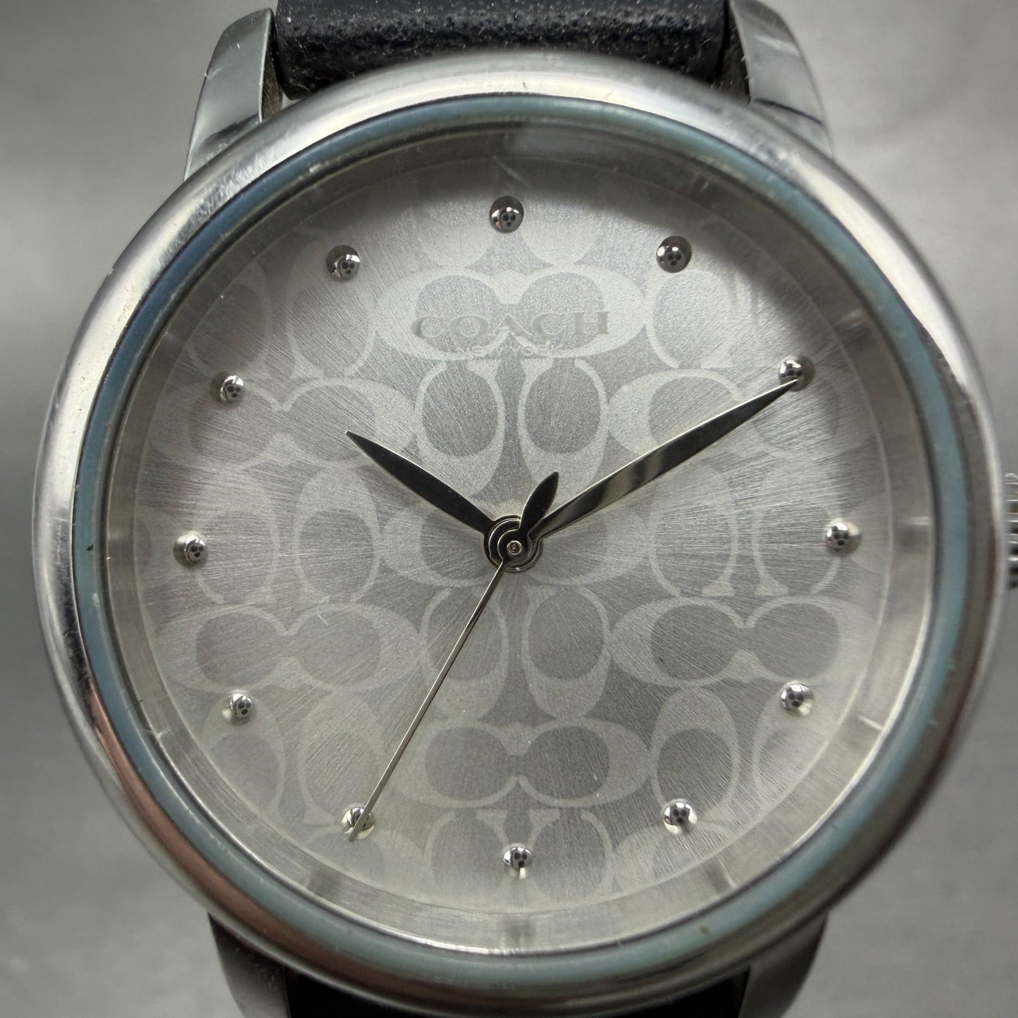 Coach Grand Watch Women 23mm Silver Dial Silver Tone Round Leather New Battery1