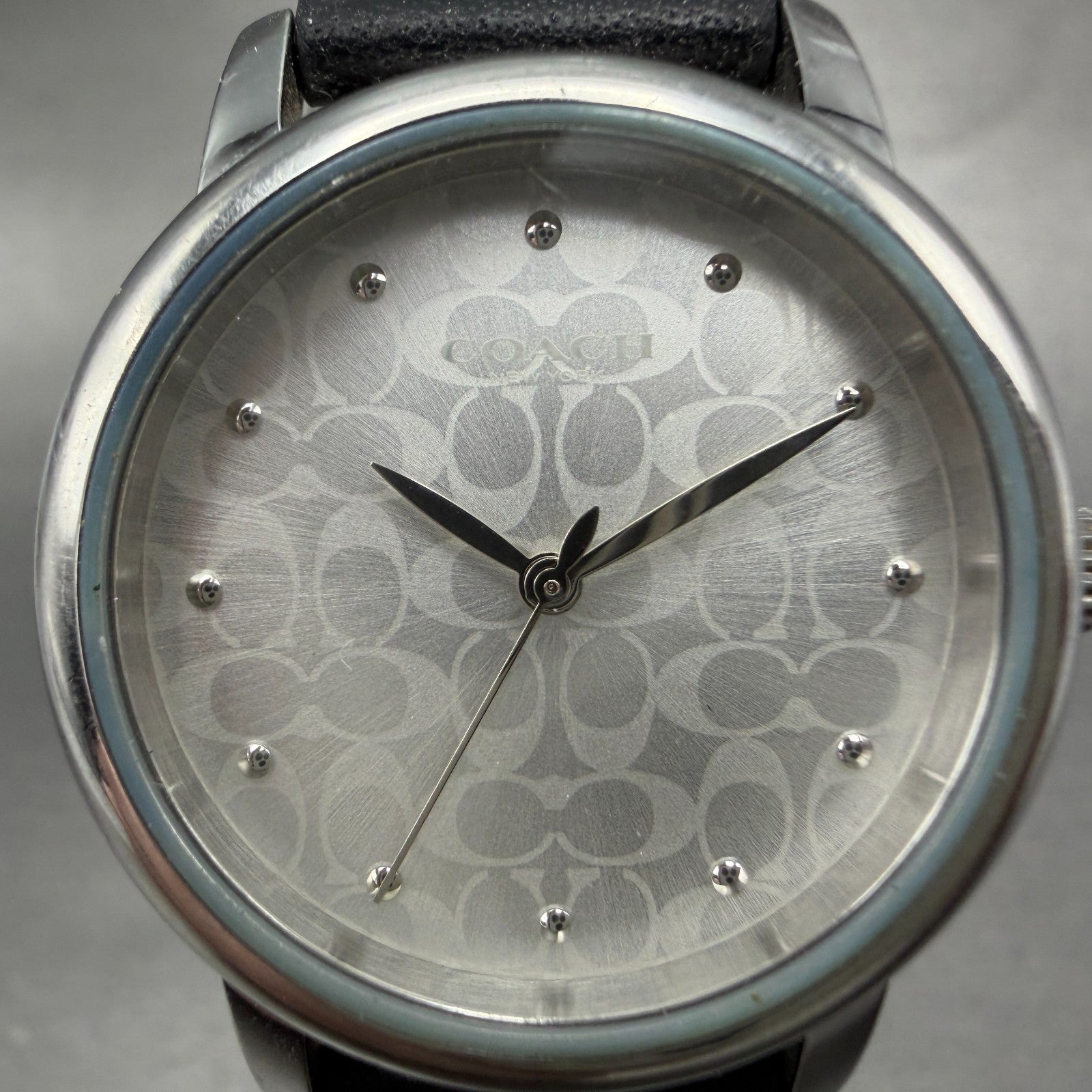 Coach Grand Watch Women 23mm Silver Dial Silver Tone Round Leather New Battery1