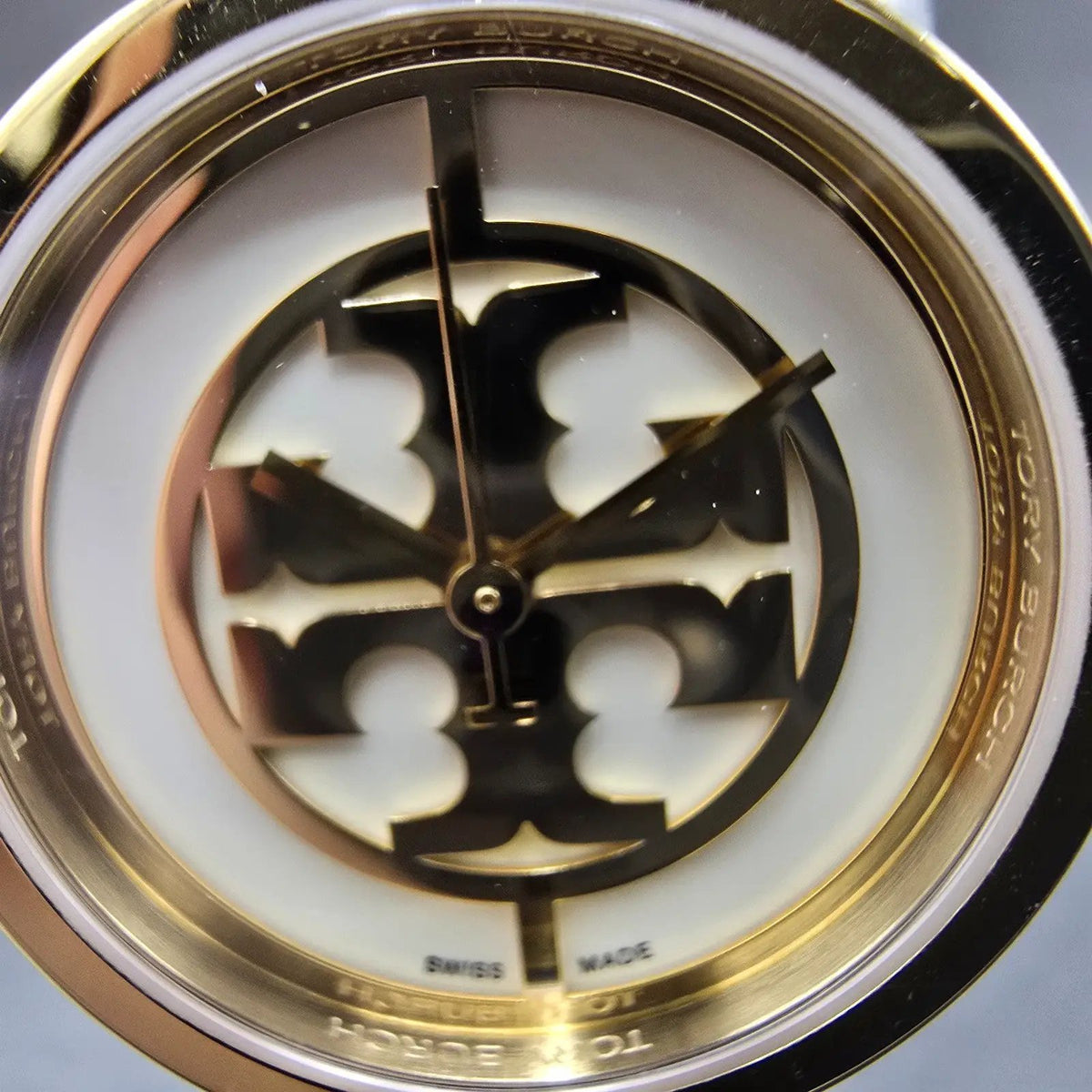Tory Burch Reva Watch Women 28mm Cream Dial Gold Round TRB4007 New Battery2