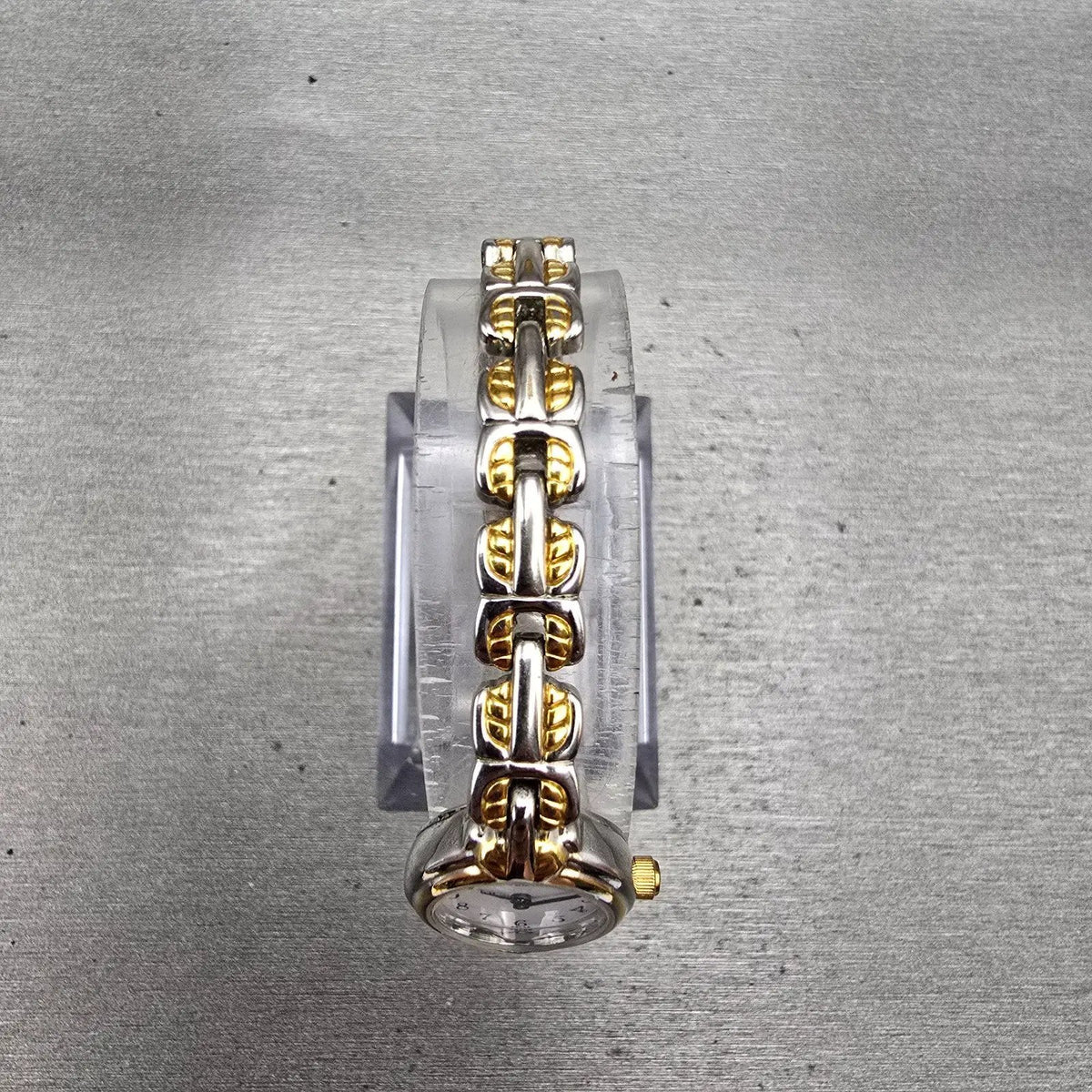 Bulova Watch Women 17mm White Dial Two Tone Oval 98L66 New Battery4