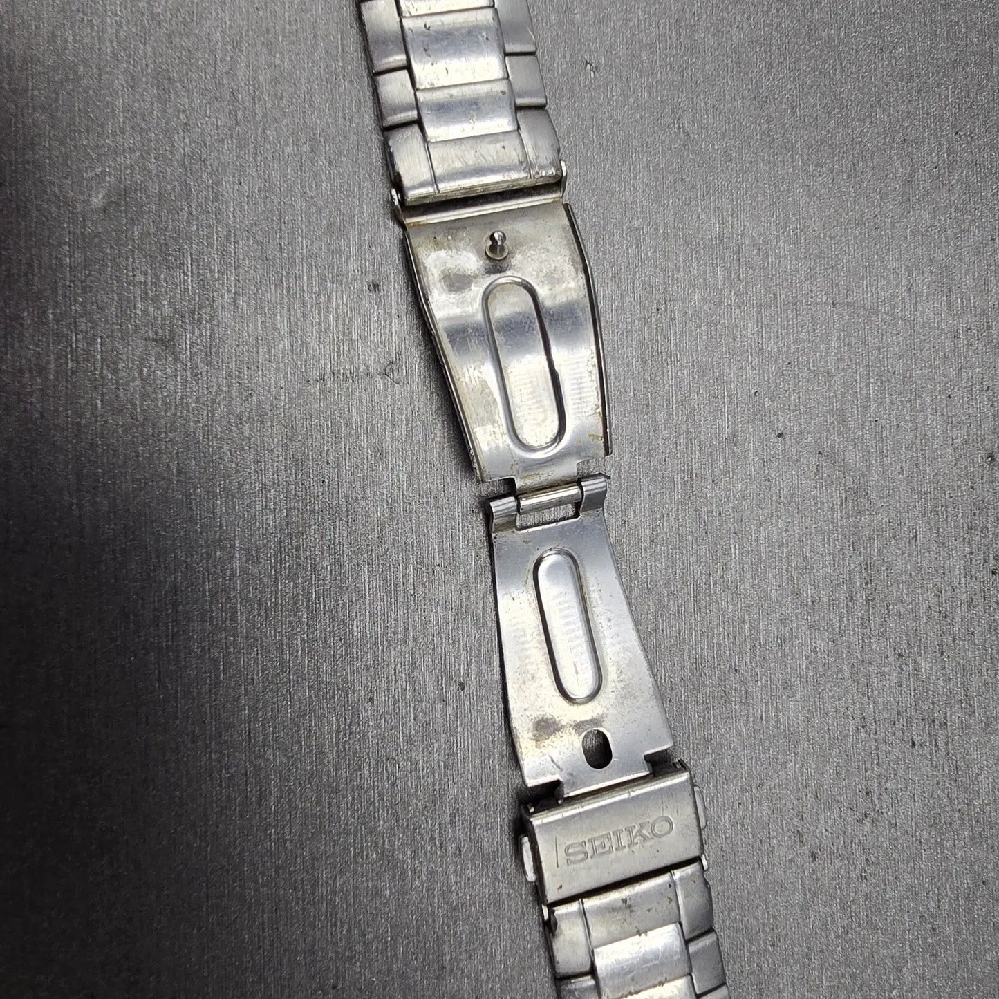 48519422