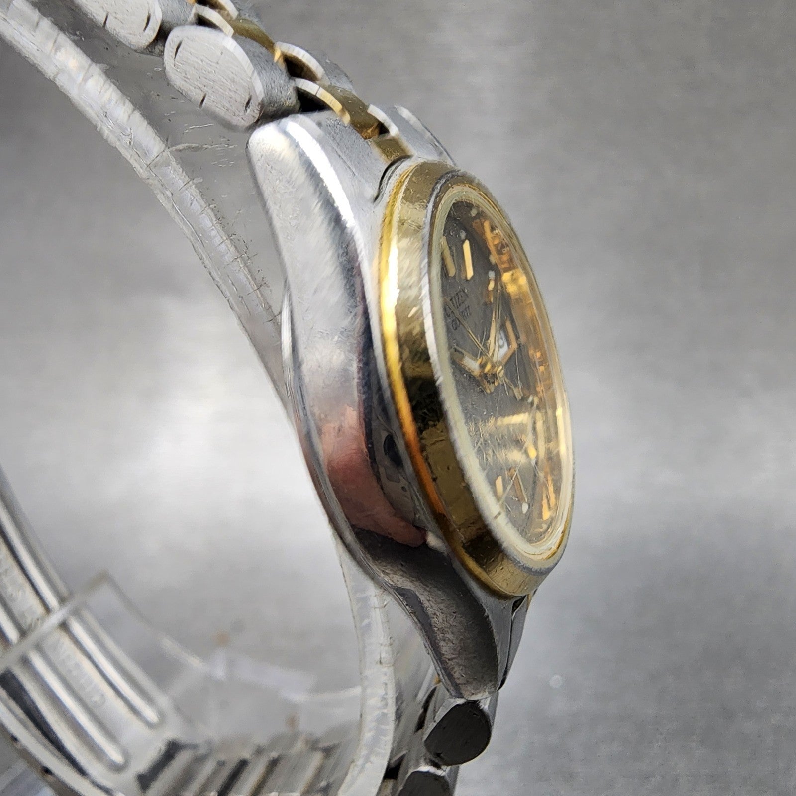 Citizen CQ Watch Women 24mm Gray Dial Two Tone Daydate 6000K04069 New Battery3