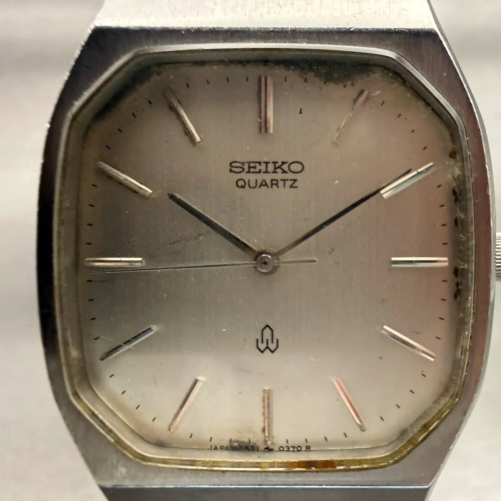 48304602