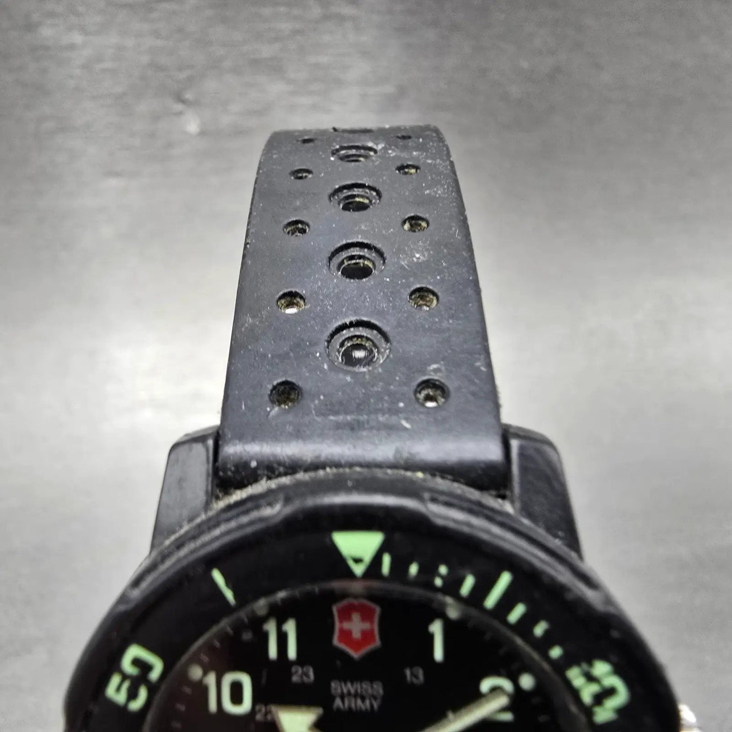 Victorinox Swiss Army Striker Watch Women 31mm Black Dial Black Tone Date PARTS5