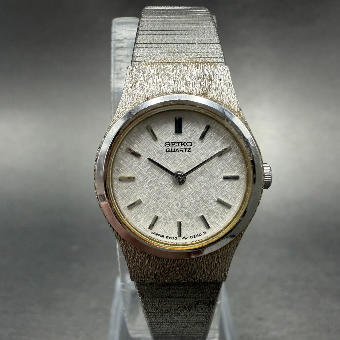 Seiko Watch Women 18mm Silver Dial Silver Tone Round 2y00-0019 New Battery NMJ0