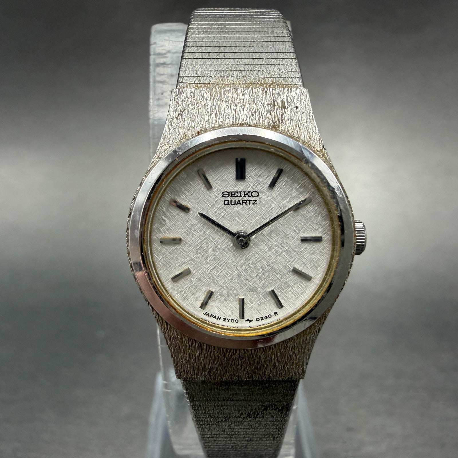 Seiko Watch Women 18mm Silver Dial Silver Tone Round 2y00-0019 New Battery NMJ0