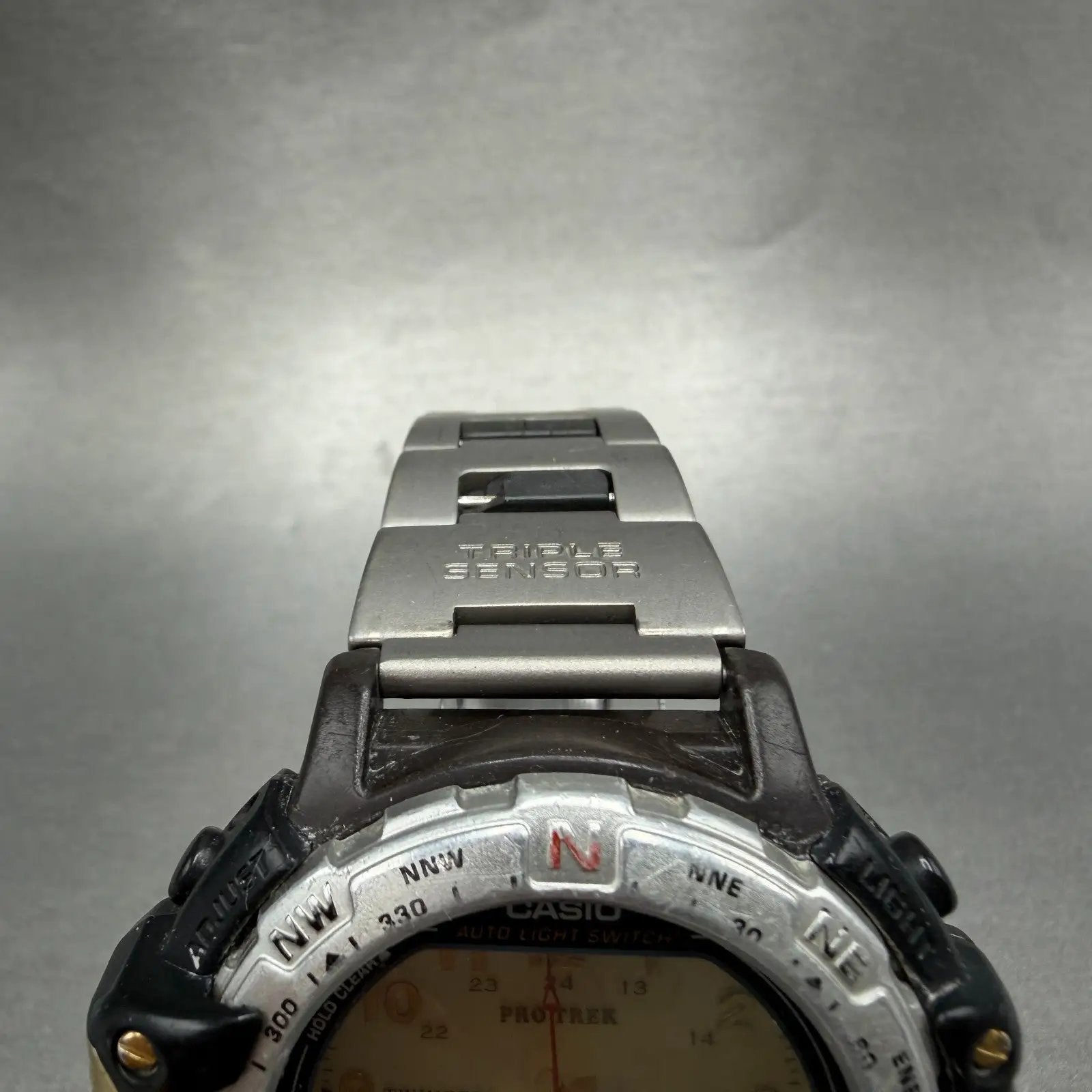 48009725