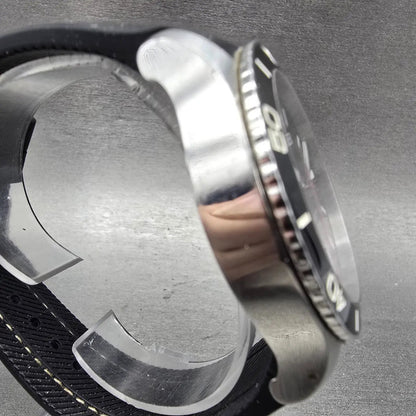Wenger Dive Watch Men 43mm Black Dial Silver Tone Date 0641.10 New Battery3