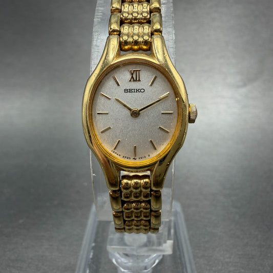 Seiko Watch Women 17mm Silver Dial Gold Ton Oval 2P20-6230 New Battery Vinatge0