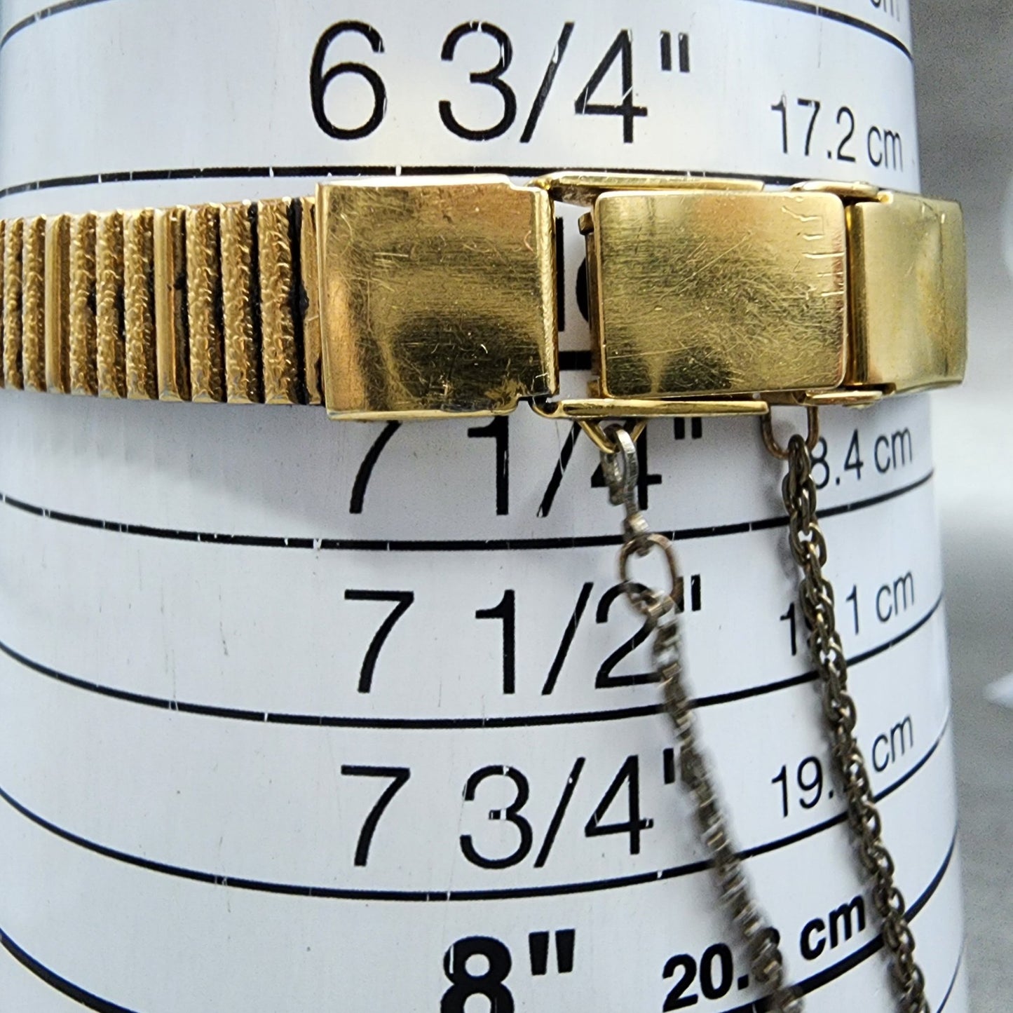 Seiko Galaxy Watch Women 20mm Black Dial Gold Tone 8y210030 New Battery10