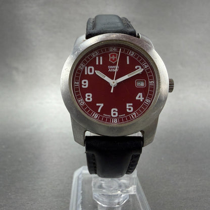 Victorinox Swiss Army Field Watch Women 30mm Red Dial Steel Date Round New Batt5