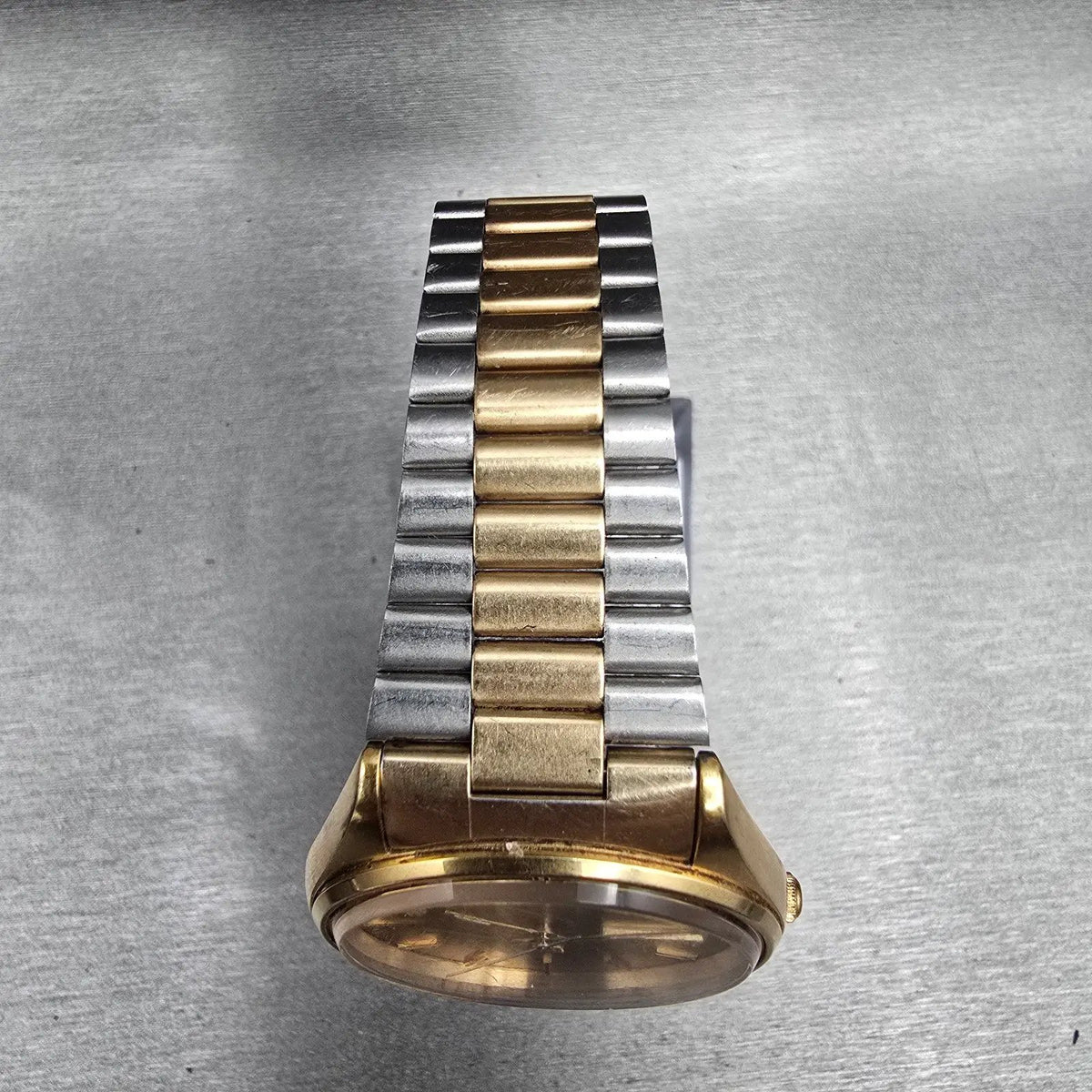 Seiko SQ Watch Men 36mm Gold Dial Gold Tone Daydate Round 8223-8019 New Battery4