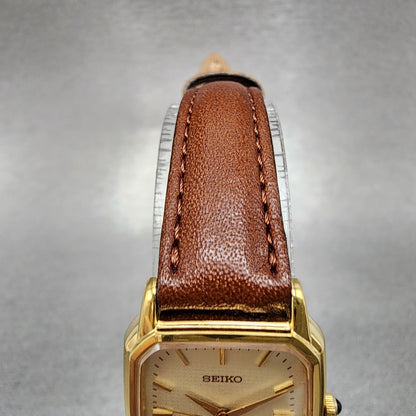 Seiko Exceline Tank Watch Women 20mm Champagne Dial Gold Plated 2j41-5000 NewBat
