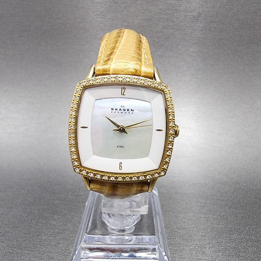 Skagen Watch Women 28mm MOP Dial Gold Tone Rectangle MK348SGL8B New Battery