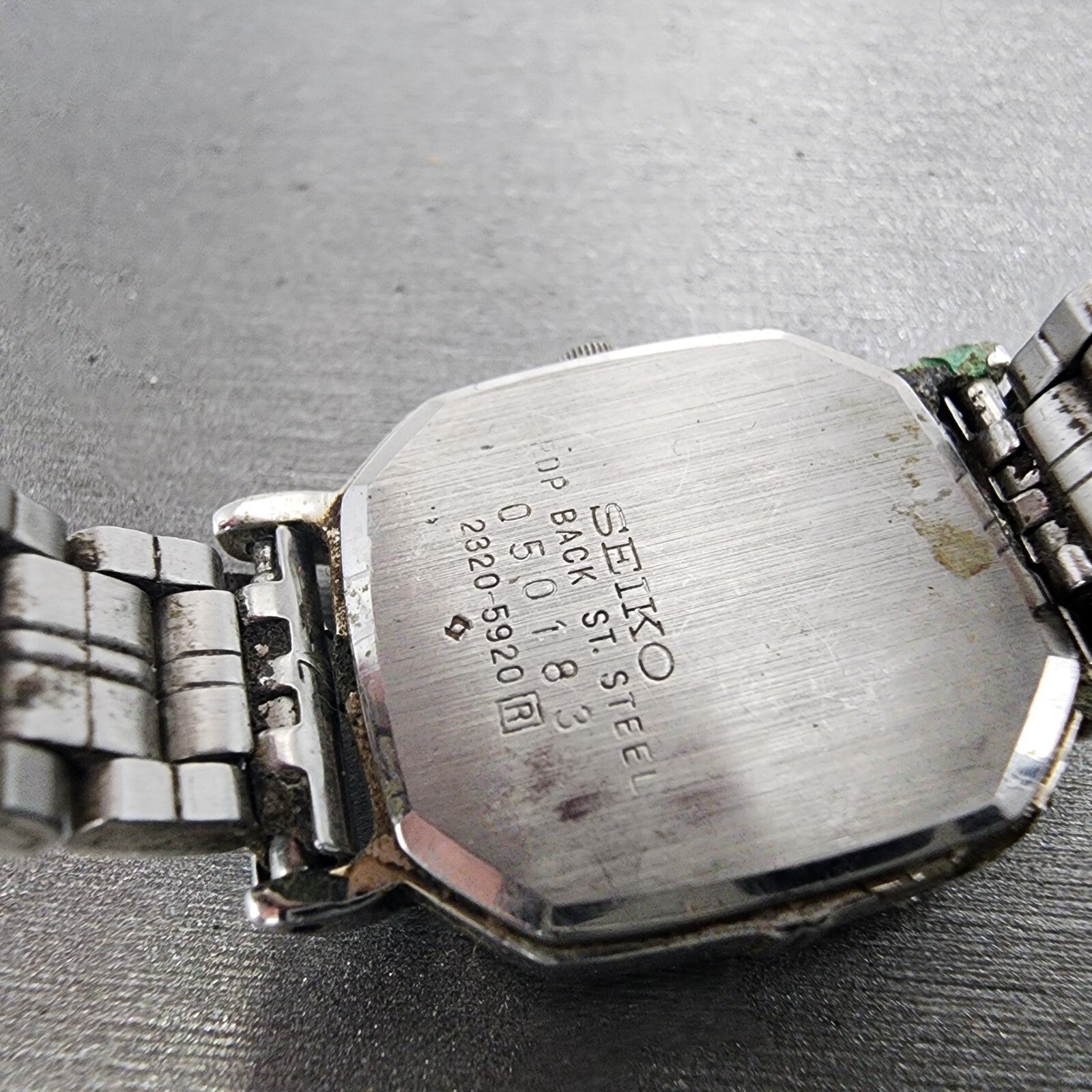 Seiko Watch Women 21mm Silver Dial Silver Tone Rectangle 23205920 New Battery10